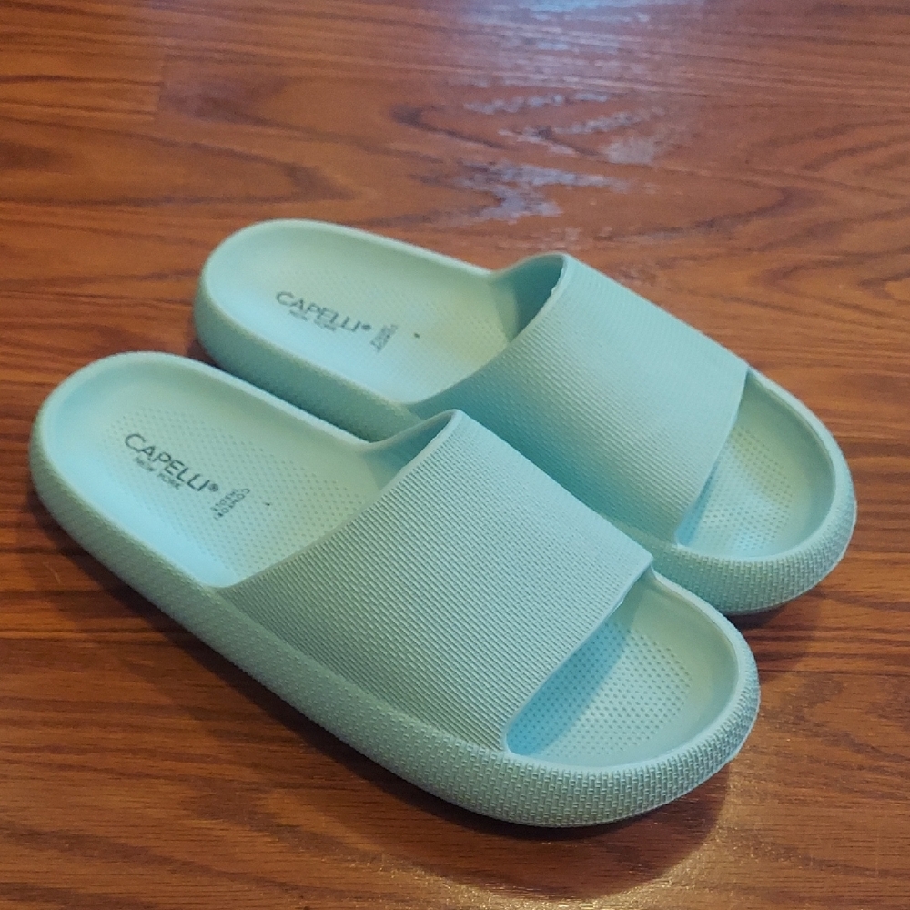 Cat & Jack Kids Sandals in Pink, Blue, and Green - Picture 3 of 5